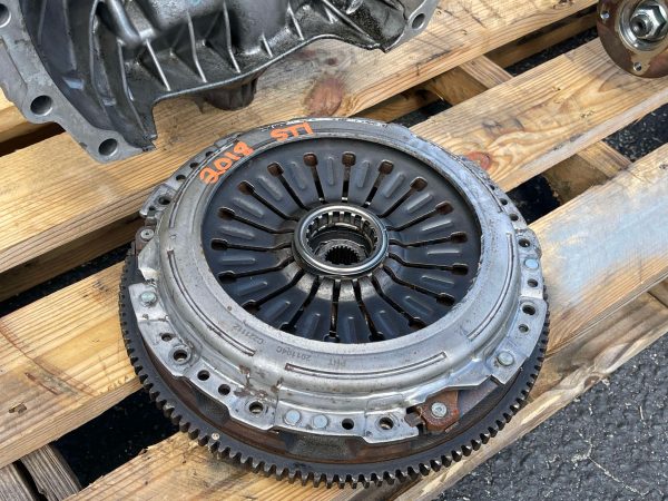 2015-2021 SUBARU WRX STI 6 SPEED MANUAL TRANSMISSION SWAP 6MT 28K MILES EJ257 - Image 14