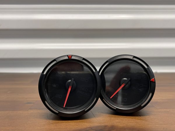 DEFI RED RACER 52MM 1-30 PSI BOOST & 0-140 PSI OIL PRESSURE GAUGE DF06602 DF06502 - Image 2