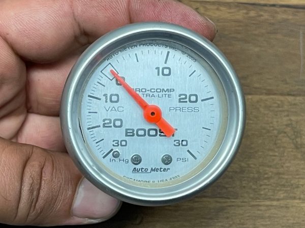 AUTO METER PRO-COMP ULTRA-LITE 2-1/16″ 52MM 30 PSI BOOST GAUGE - Image 2