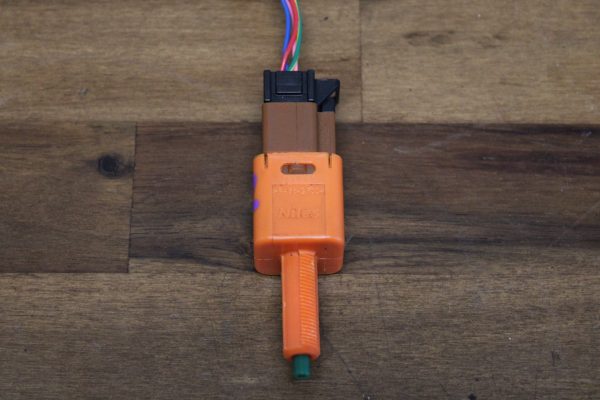 2020 SUBARU BRZ TS BRAKE PEDAL STOP SWITCH SENSOR W/ PIGTAIL OEM 83311CA001 - Image 2