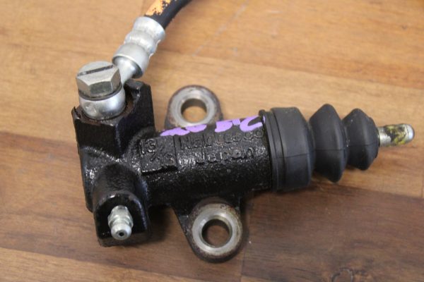 2020 SUBARU BRZ TS CLUTCH SLAVE CYLINDER & LINE HOSE 39K MILES OEM 30620AA142 - Image 2