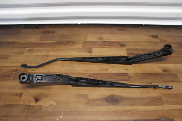 2020 SUBARU BRZ TS WINDSHIELD WIPER ARMS SET LH/RH 39K MILES OEM - Image 4