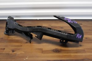 2020 SUBARU BRZ TS RH BUMPER HEADLIGHT BRACKET SUPPORT PASSENGER SIDE 57707CA181