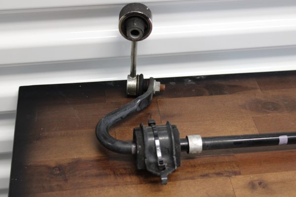 2020 SUBARU BRZ TS REAR STABILIZER ANTI ROLL SWAY BAR W/ ENDLINKS 39K MILES OEM - Image 2