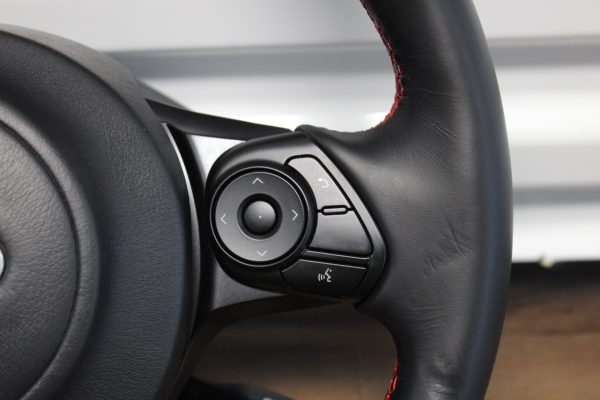 2020 SUBARU BRZ TS RED / BLACK LEATHER STEERING WHEEL & HORN OEM - Image 4