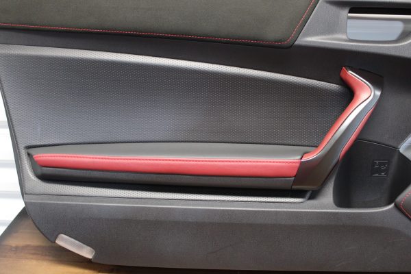2020 SUBARU BRZ TS LH BLACK SUEDE / RED LEATHER DOOR PANEL CARD DRIVER SIDE OEM - Image 5