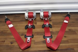 2020 SUBARU BRZ TS RED FRONT SEAT BELT SET LH/RH OEM 64621CA030 64621CA020