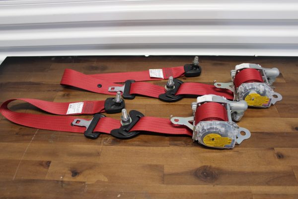 2020 SUBARU BRZ TS RED FRONT SEAT BELT SET LH/RH OEM 64621CA030 64621CA020 - Image 6