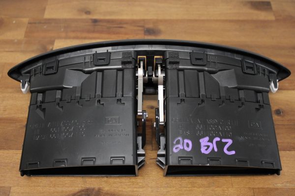 2020 SUBARU BRZ TS CENTER DASH BOARD A/C AIR VENT BEZEL TRIM OEM - Image 3