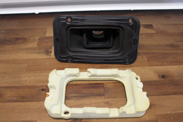 2020 SUBARU BRZ TS MANUAL SHIFTER TRIM BOOT NOISE DAMPER 6MT OEM - Image 4