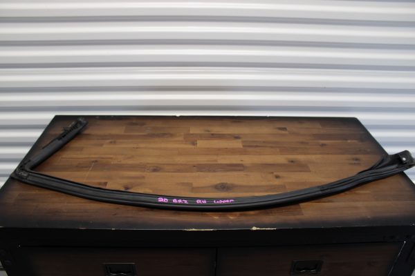 2020 SUBARU BRZ TS RH UPPER RUBBER WEATHER SEAL STRIP PASSENGER SIDE 63521CA000 - Image 4