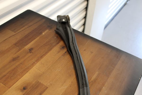 2020 SUBARU BRZ TS RH UPPER RUBBER WEATHER SEAL STRIP PASSENGER SIDE 63521CA000 - Image 6