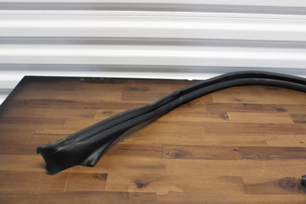 2020 SUBARU BRZ TS LH UPPER RUBBER WEATHER SEAL STRIP DRIVER SIDE 63521CA010 - Image 3