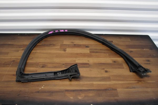 2020 SUBARU BRZ TS LH UPPER RUBBER WEATHER SEAL STRIP DRIVER SIDE 63521CA010 - Image 4
