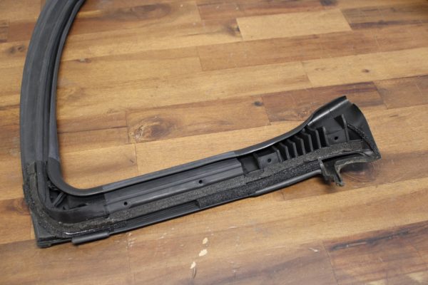 2020 SUBARU BRZ TS LH UPPER RUBBER WEATHER SEAL STRIP DRIVER SIDE 63521CA010 - Image 5