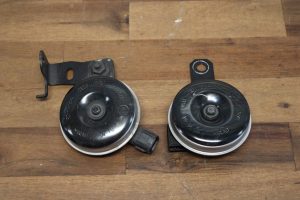 2020 SUBARU BRZ TS HI AND LOW TONE HORNS SET OEM 86012CA000 86012CA010