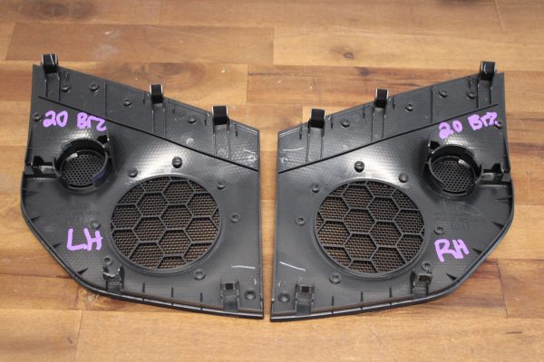 2020 SUBARU BRZ TS UPPER DASH BOARD SPEAKER COVER SET OEM 66118CA010 66118CA000 - Image 3