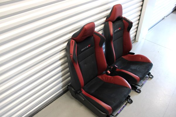2020 SUBARU BRZ TS RED LEATHER & BLACK SUEDE FRONT SEATS SET OEM 39K MILES - Image 2