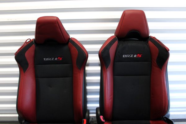 2020 SUBARU BRZ TS RED LEATHER & BLACK SUEDE FRONT SEATS SET OEM 39K MILES - Image 4