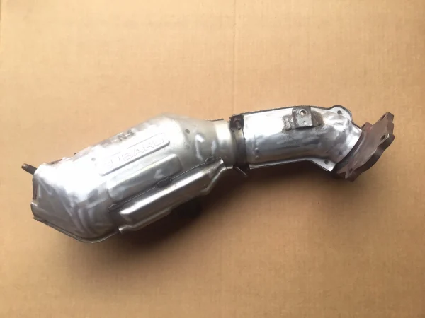 2004-2007 SUBARU IMPREZA WRX STI UPPER DOWNPIPE EXHAUST OEM 44612AA300