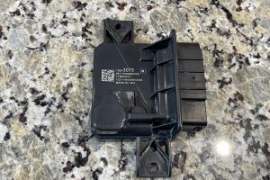 2021-2024 Buick Enclave Fuel Pump Power Control Module OEM 13554820