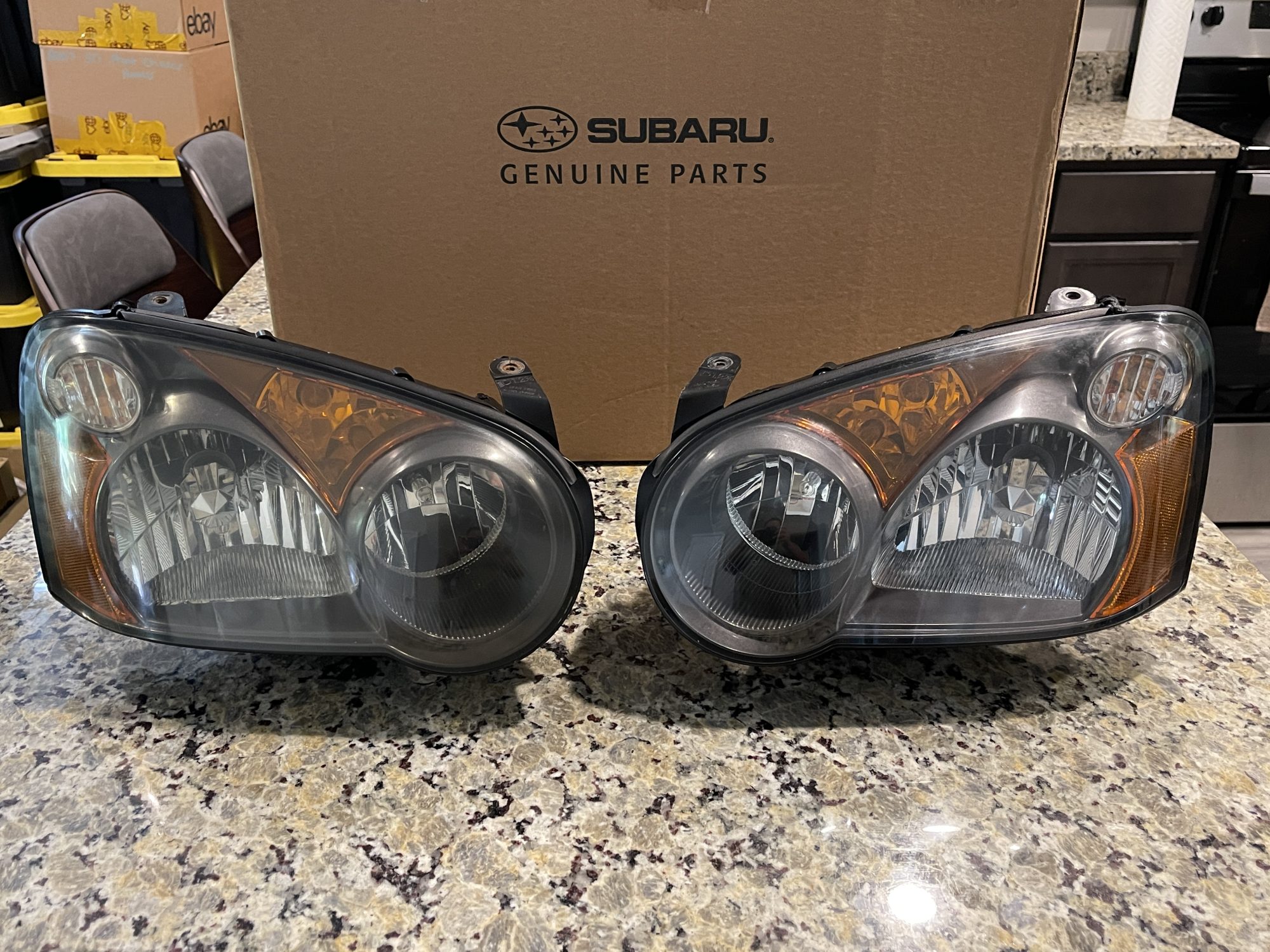 05 2005 Subaru WRX STI Xenon HID Headlights Head Lamps Set Assembly LH/RH OEM